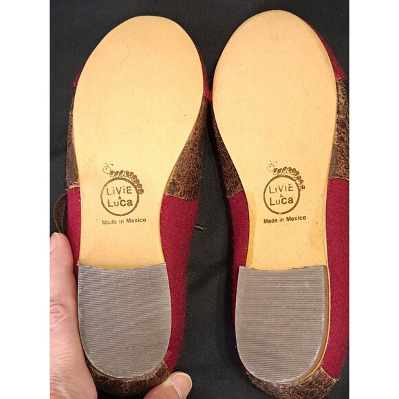 Livie and Luca Women's Sz 6.5 Lace Up Oxfords Flats Burgundy and Brown Cap Toe - Picture 7 of 7